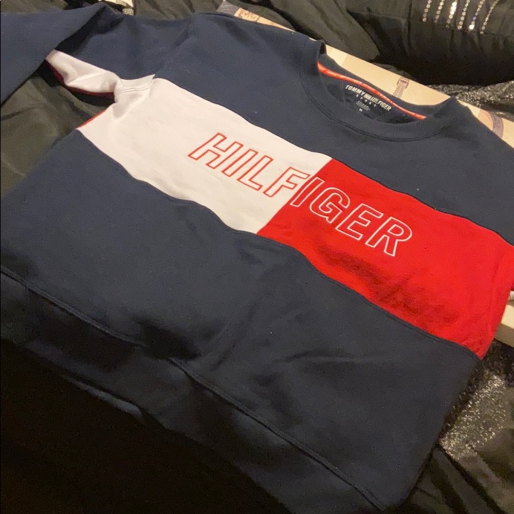 Tommy Hilfigure Sweater